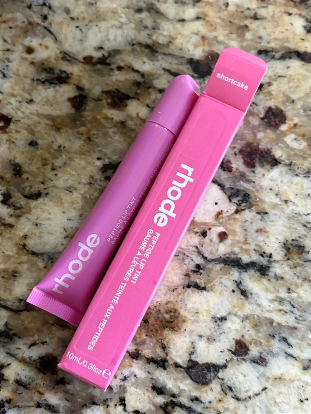 ⚡️🖤RHODE Peptide Lip Tint Shortcake